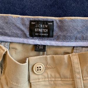 J Crew mens stretch flat-front chino in khaki size 30W 34L